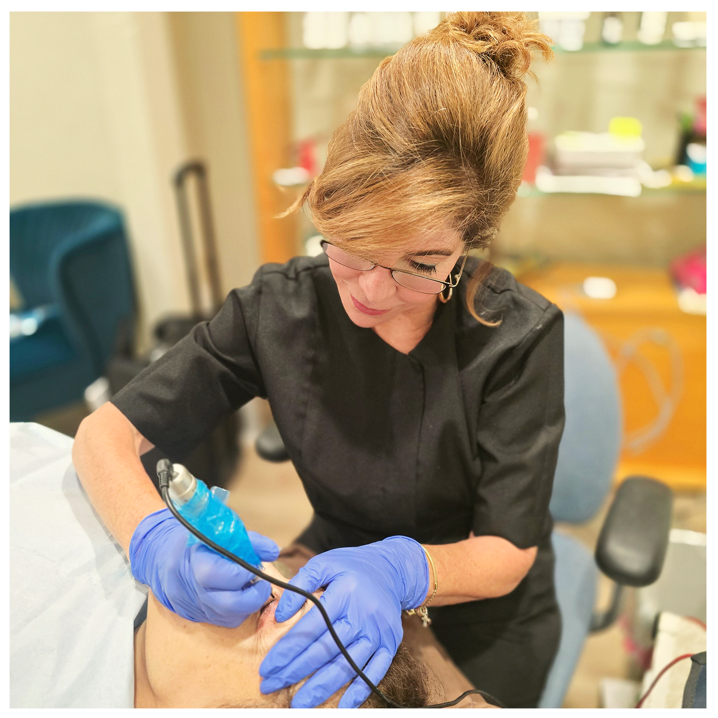 PERMANENT MAKEUP